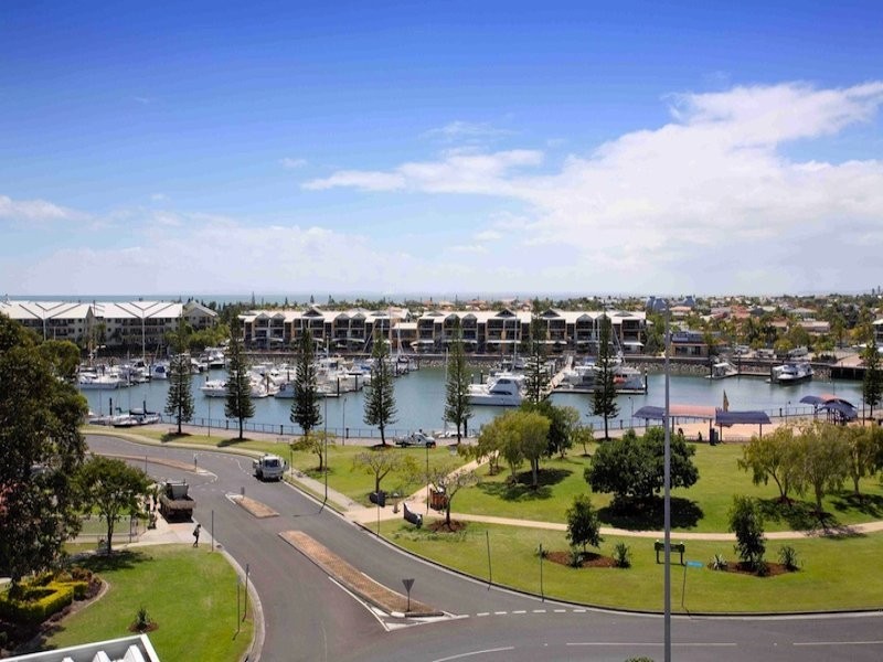 12 SEA AIR  141 Shore St west, Cleveland QLD 4163