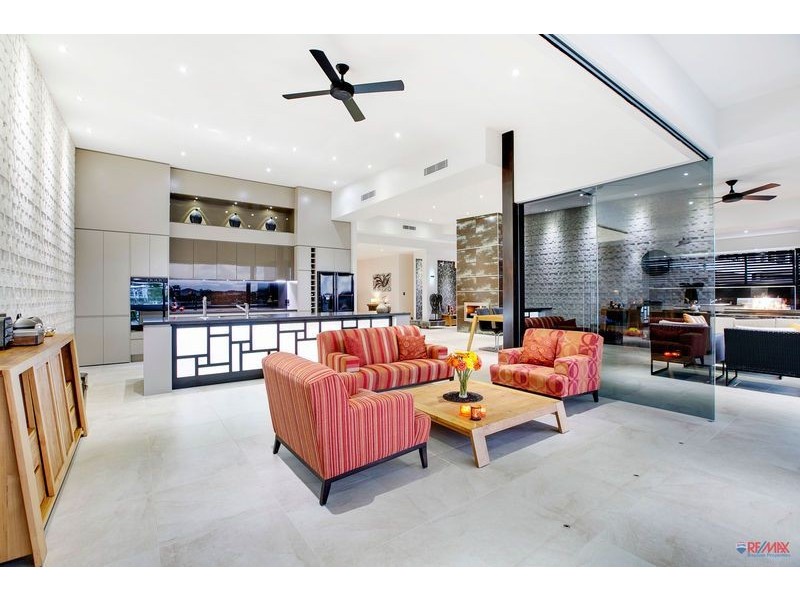 32 Sommersea Dr “Salt on Sommersea”, Raby Bay QLD 4163