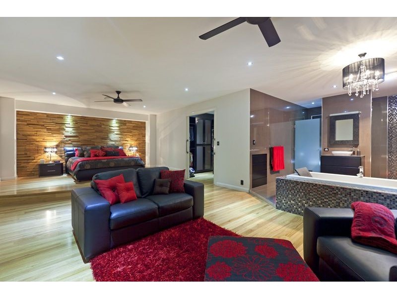 32 Sommersea Dr “Salt on Sommersea”, Raby Bay QLD 4163