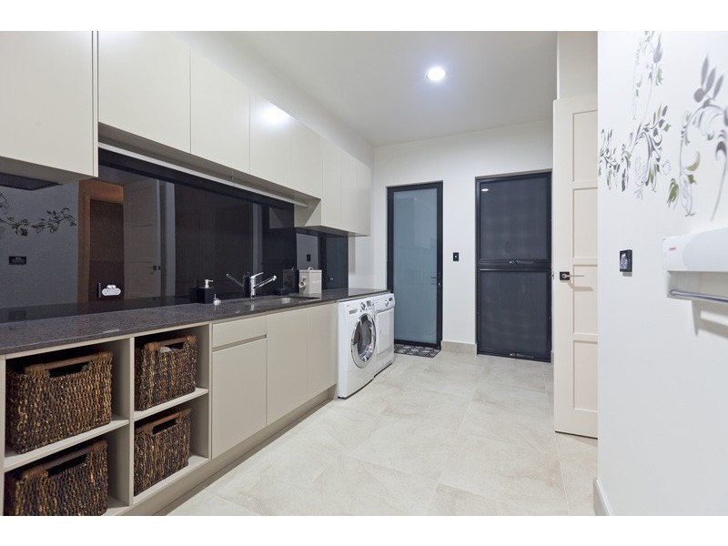 32 Sommersea Dr “Salt on Sommersea”, Raby Bay QLD 4163