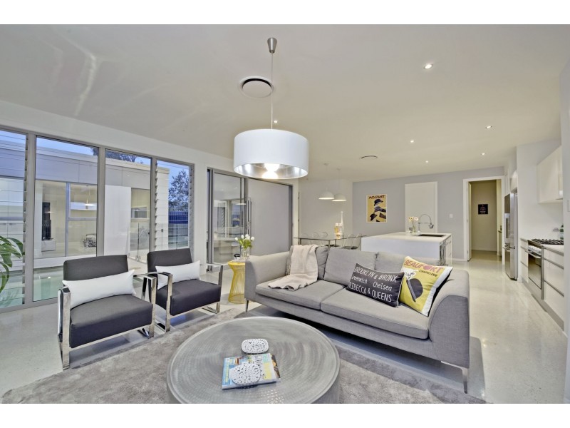 9 Foxwood Circuit, Wakerley QLD 4154