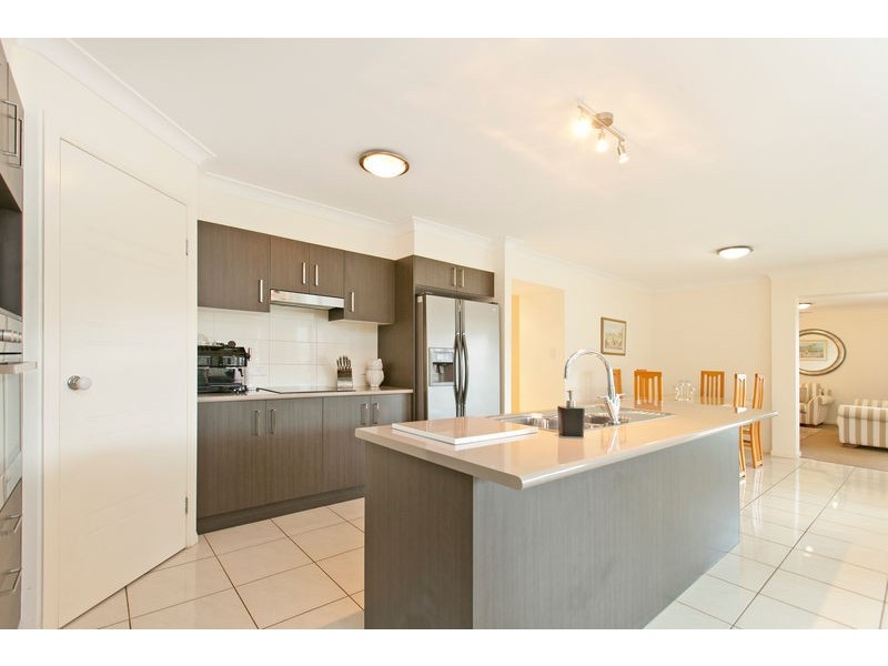 11 Pentecost Place, Redland Bay QLD 4165