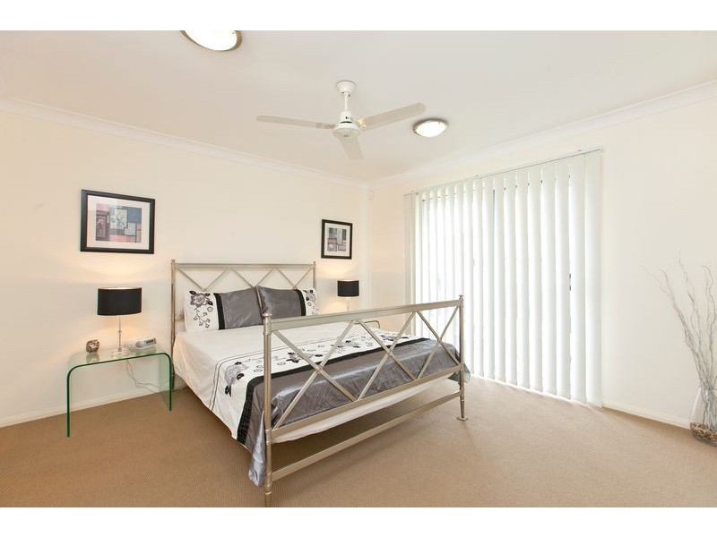 11 Pentecost Place, Redland Bay QLD 4165