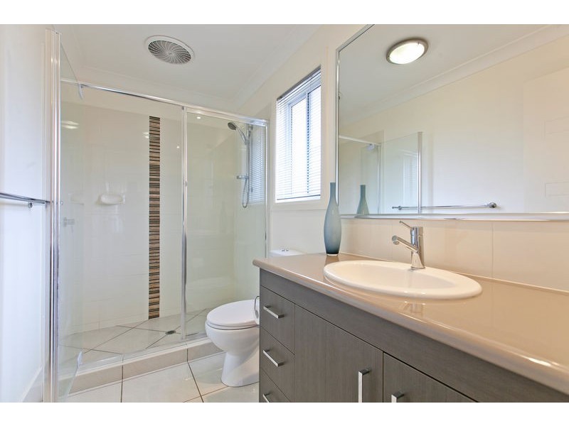 11 Pentecost Place, Redland Bay QLD 4165