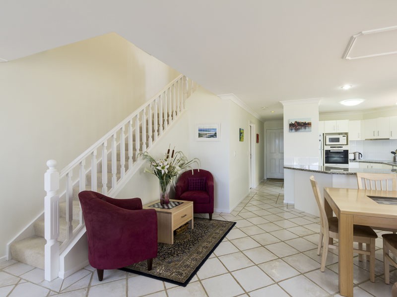 2/192 Shore Street North, Cleveland QLD 4163