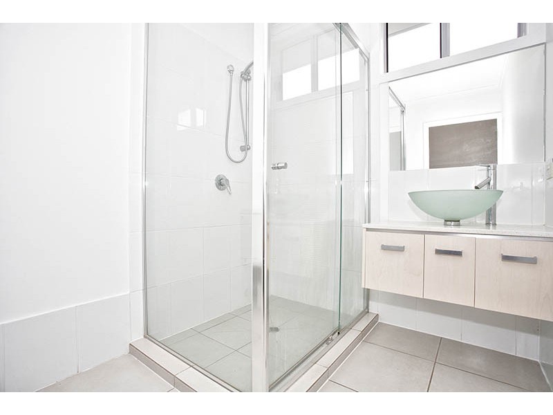 1 Bayview Street, Wellington Point QLD 4160