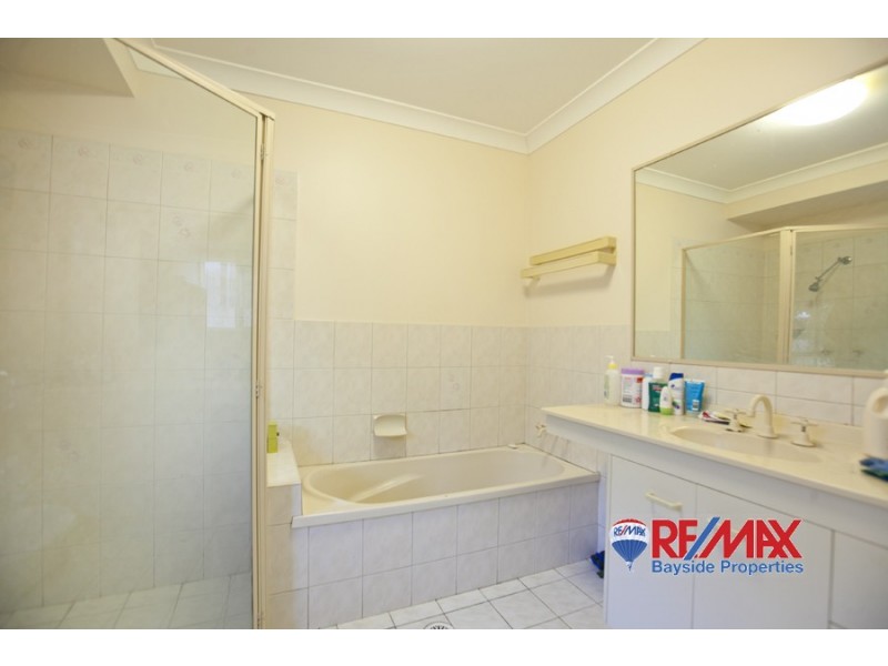 Units 1 2 3/33 Longland Street, Cleveland QLD 4163