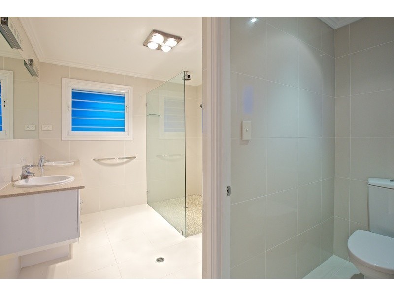 25 Downwind Court, Birkdale QLD 4159