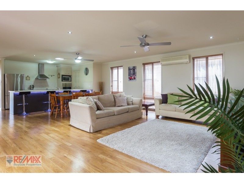 33 Aquila st, Redland Bay QLD 4165