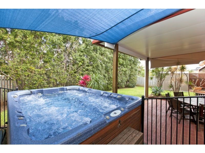 3 Peters Court, Wellington Point QLD 4160