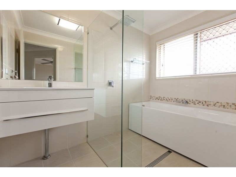 3 Peters Court, Wellington Point QLD 4160