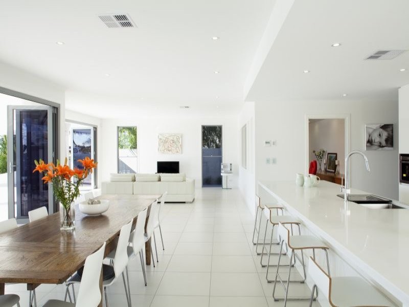 15 Marram crt, Raby Bay QLD 4163