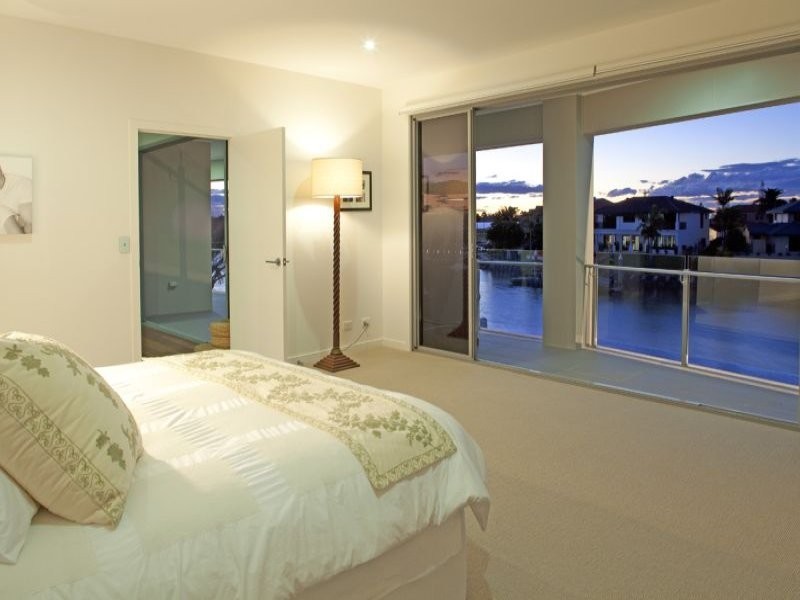 15 Marram crt, Raby Bay QLD 4163