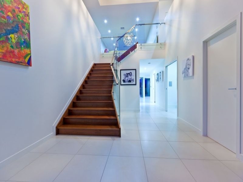 15 Marram crt, Raby Bay QLD 4163