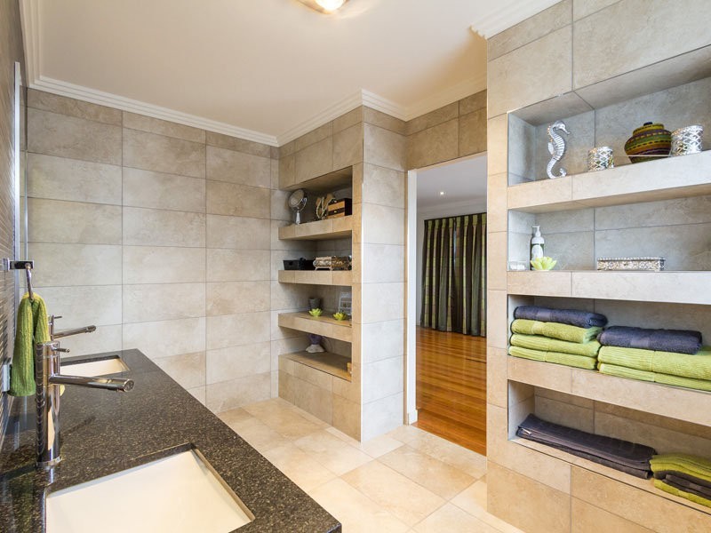 11/11A ANCHORAGE DRIVE, Raby Bay QLD 4163