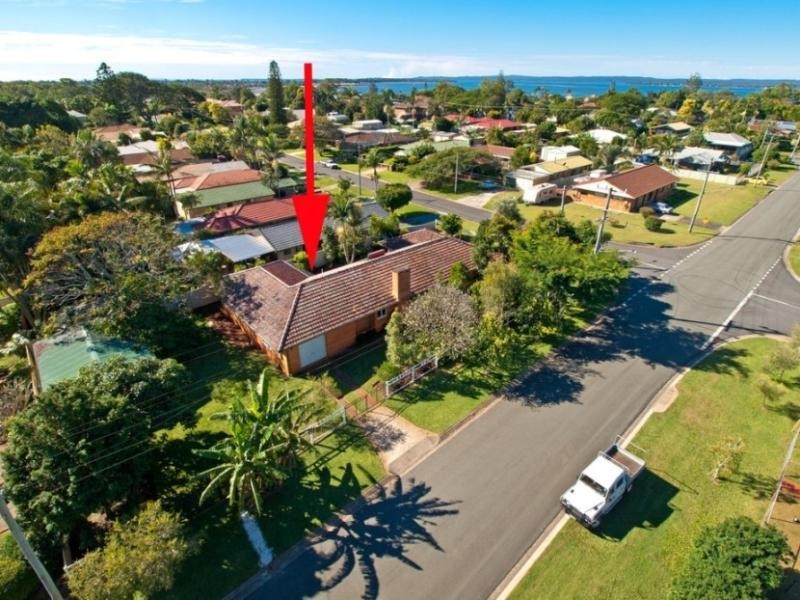 67 Cane Street, Redland Bay QLD 4165