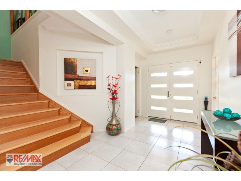 1 Watervale Drive, Redland Bay QLD 4165