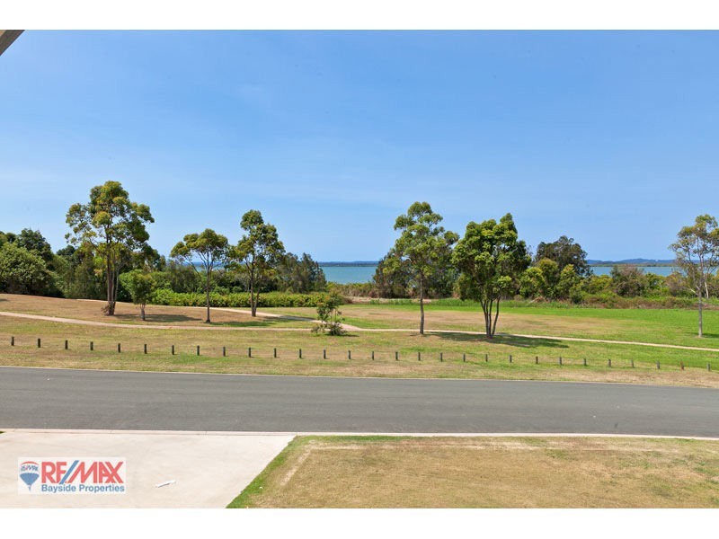 1 Watervale Drive, Redland Bay QLD 4165