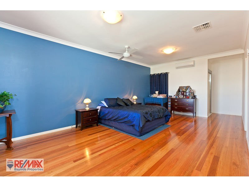 1 Watervale Drive, Redland Bay QLD 4165