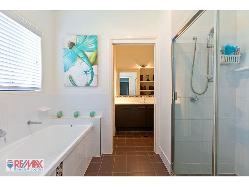1 Watervale Drive, Redland Bay QLD 4165