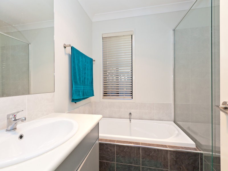 1 Mill Street, Redland Bay QLD 4165