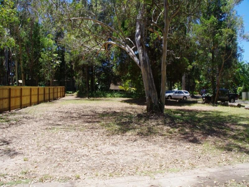 6 Williams Street, Coochiemudlo Island QLD 4184