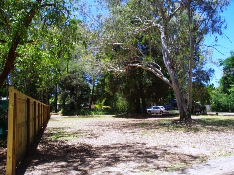 6 Williams Street, Coochiemudlo Island QLD 4184