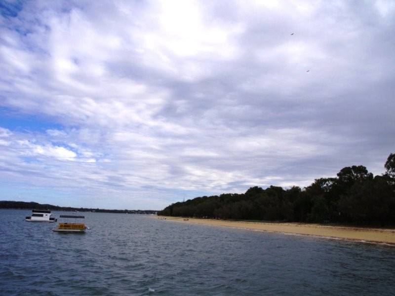 6 Williams Street, Coochiemudlo Island QLD 4184