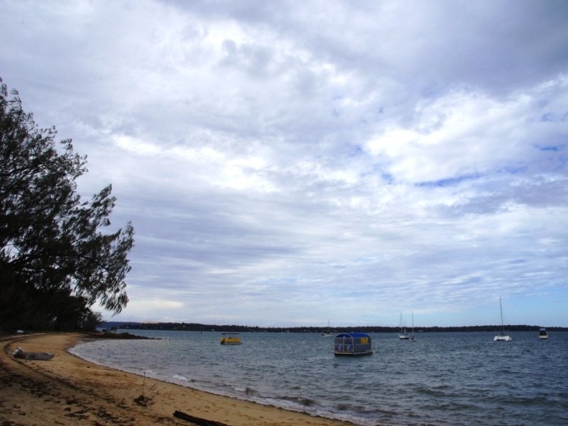 6 Williams Street, Coochiemudlo Island QLD 4184