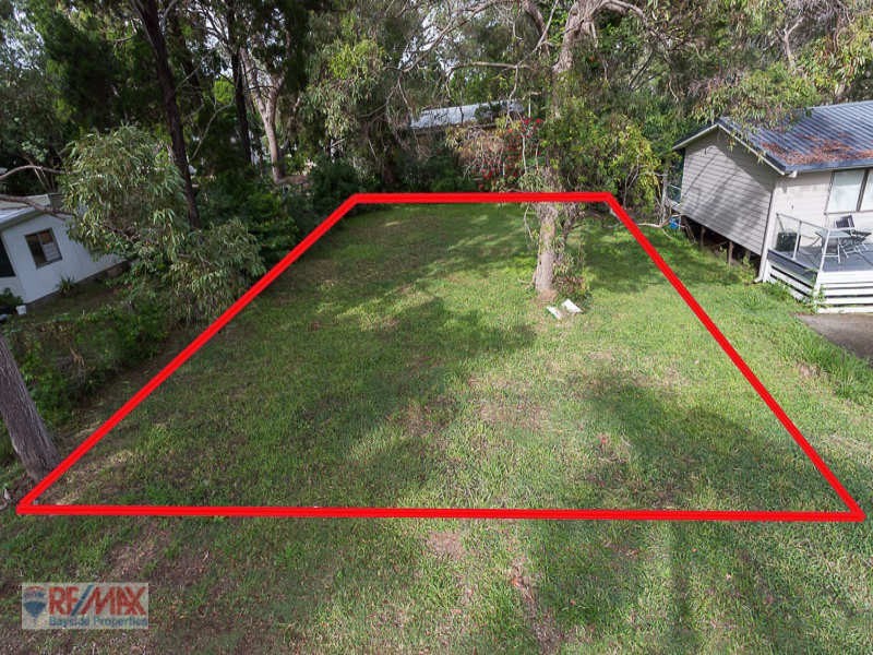 16 Marana Street, Coochiemudlo Island QLD 4184