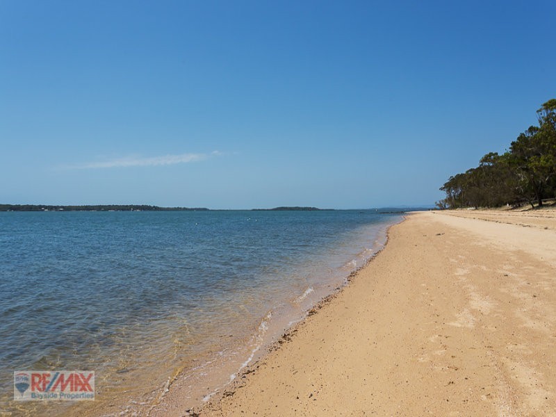 16 Marana Street, Coochiemudlo Island QLD 4184