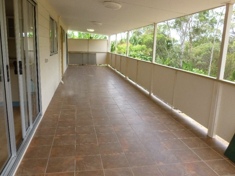 18 Hasting terrace, Macleay Island QLD 4184