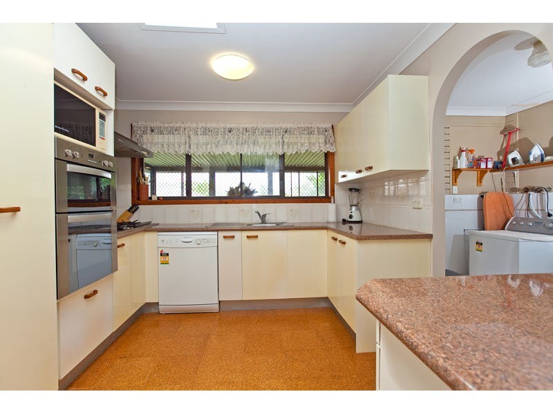 32 Monterey Avenue, Thornlands QLD 4164