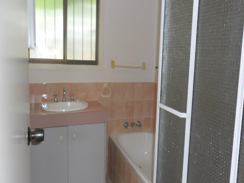 8 Chateau St, Thornlands QLD 4164