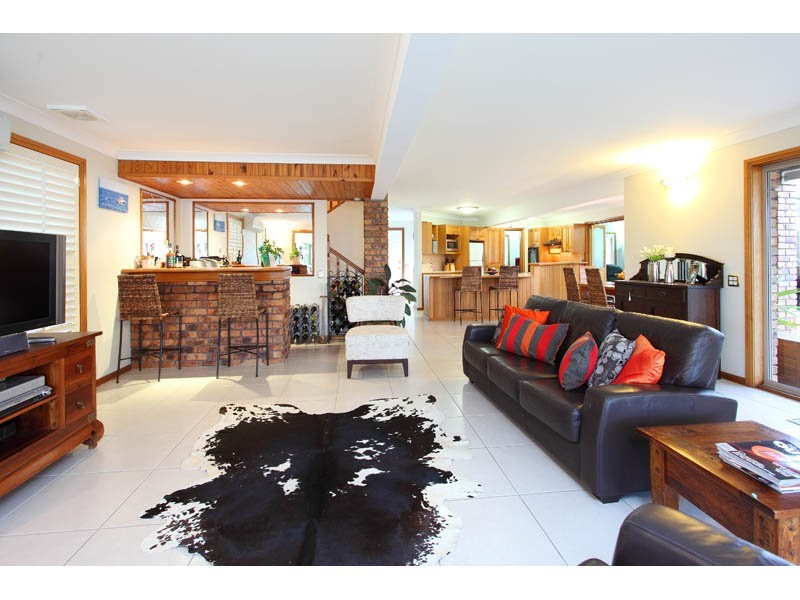 25 Masthead Drive, Raby Bay QLD 4163