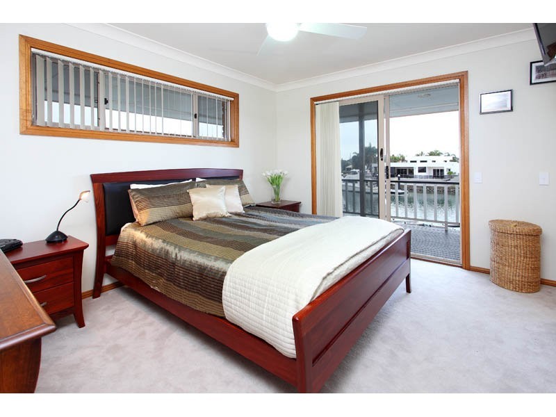 25 Masthead Drive, Raby Bay QLD 4163