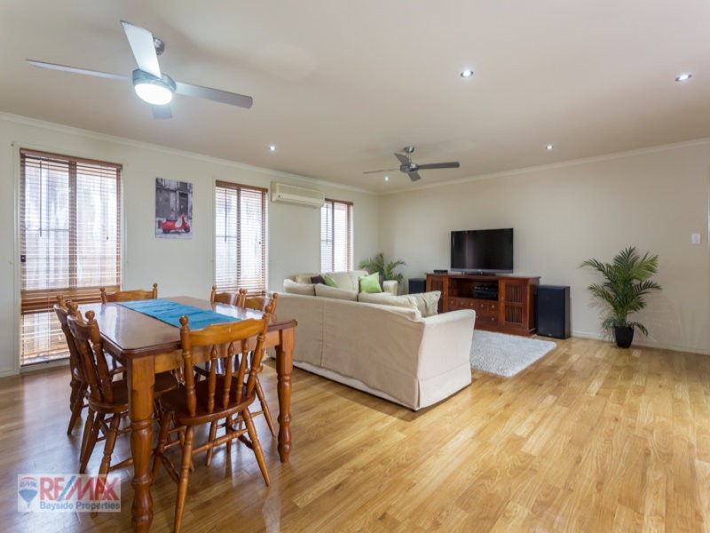 33 Aquila st, Redland Bay QLD 4165