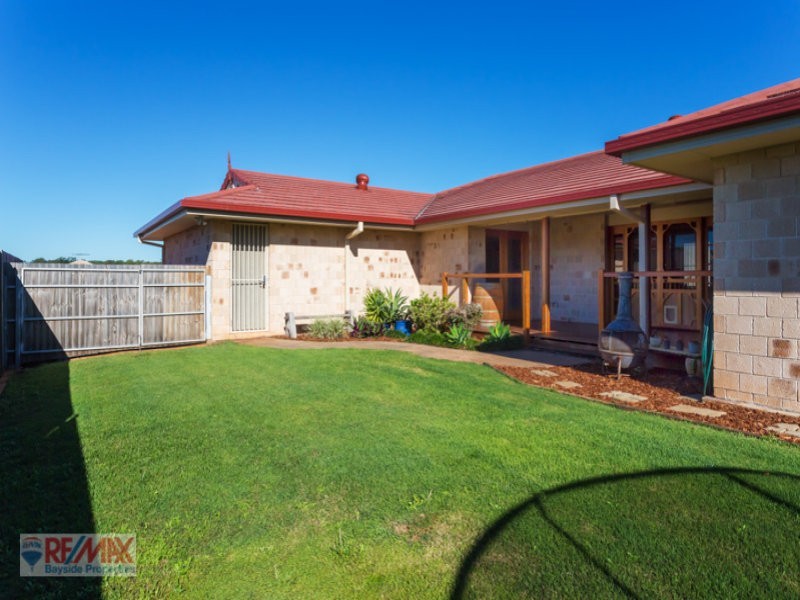 33 Aquila st, Redland Bay QLD 4165