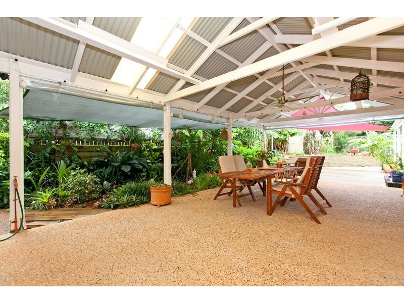 1 Eastcote Lane, Wellington Point QLD 4160