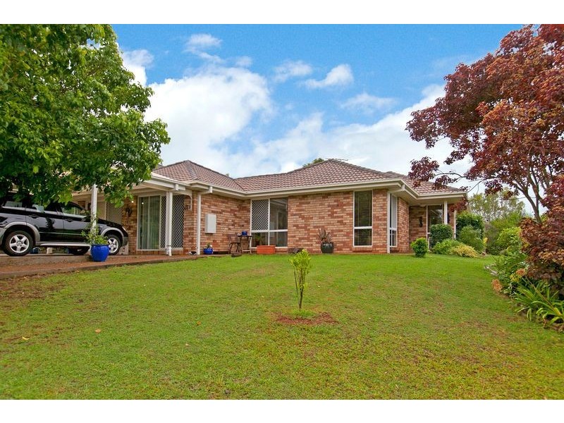 1 Eastcote Lane, Wellington Point QLD 4160