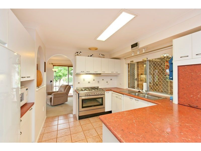 1 Eastcote Lane, Wellington Point QLD 4160