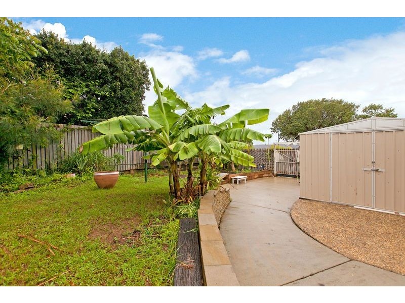1 Eastcote Lane, Wellington Point QLD 4160