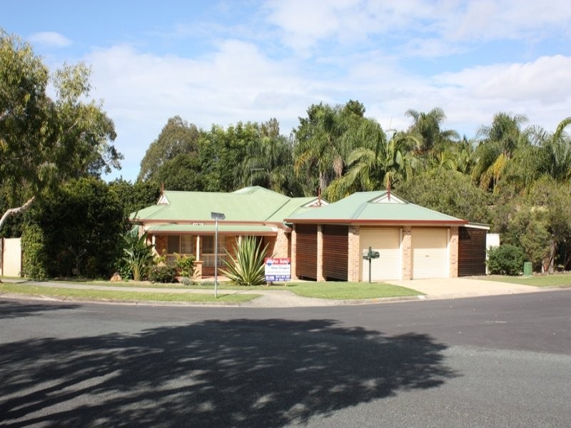 2 Peppercorn Cr, Victoria Point QLD 4165