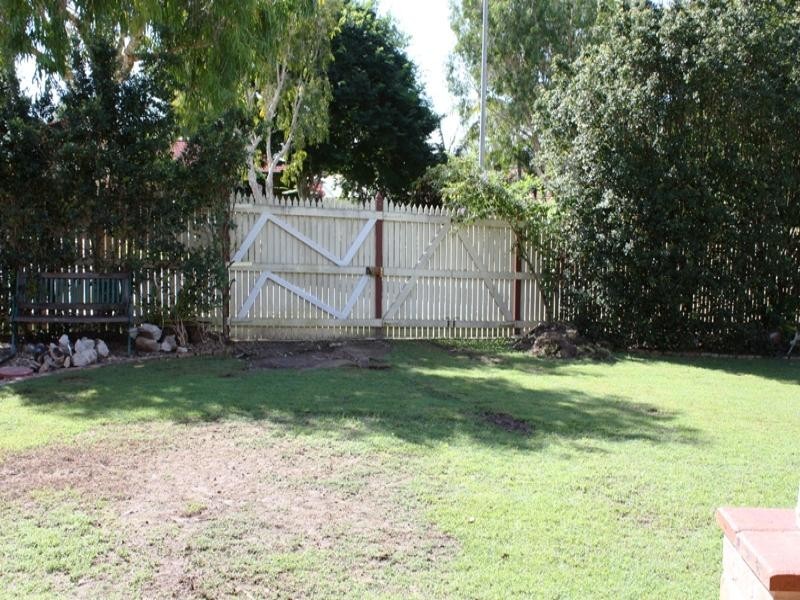 2 Peppercorn Cr, Victoria Point QLD 4165