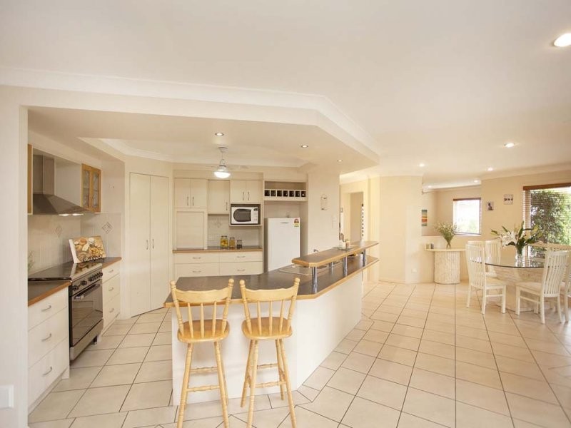 1 Coralbay Close, Thornlands QLD 4164