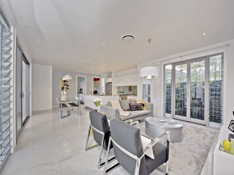 9 Foxwood Circuit, Wakerley QLD 4154