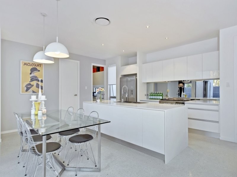 9 Foxwood Circuit, Wakerley QLD 4154