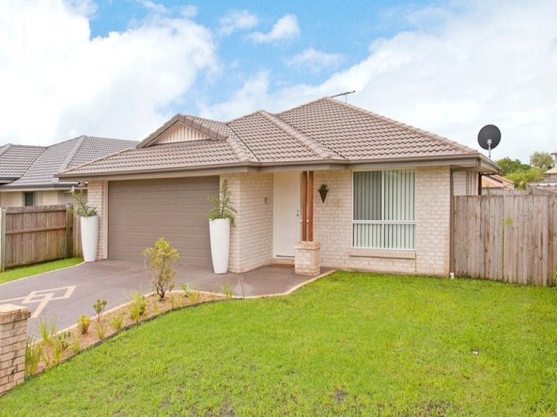 11 Pentecost Place, Redland Bay QLD 4165