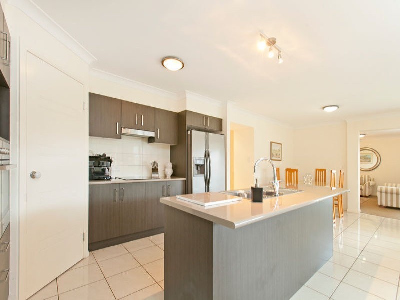 11 Pentecost Place, Redland Bay QLD 4165