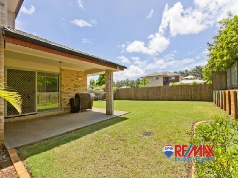 12 Whitsunday Place, Redland Bay QLD 4165